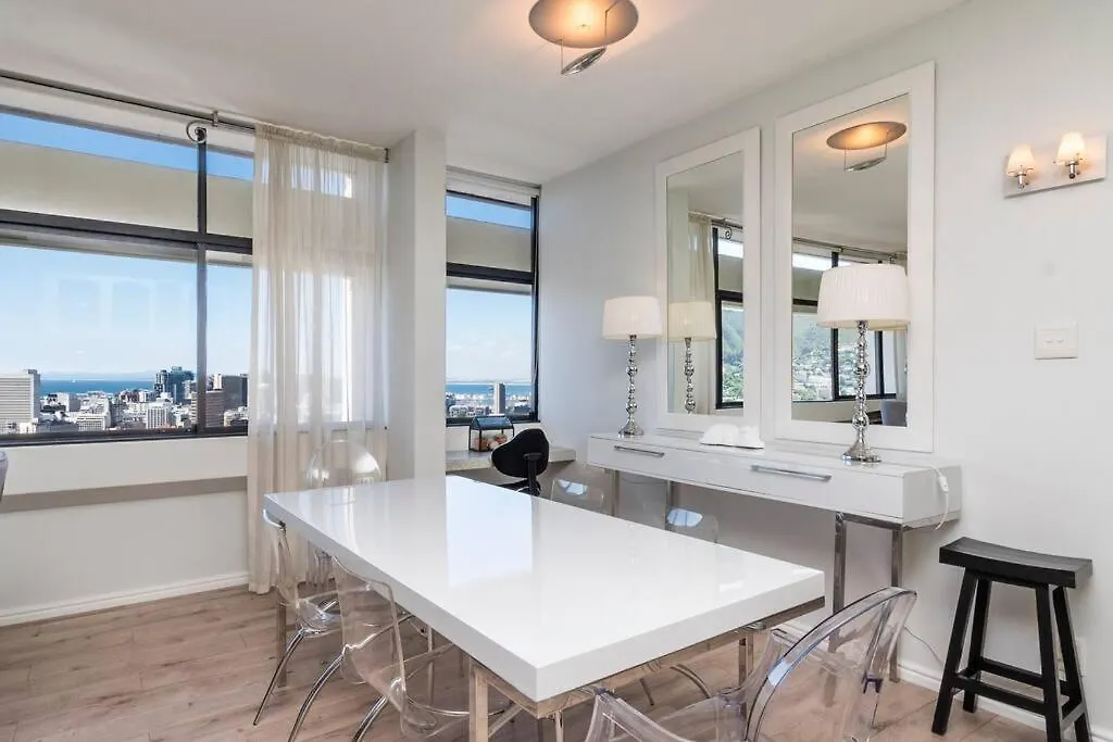 2 Bed Apartment - Breathtaking Views - 20Th Floor Le Cap